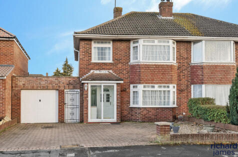 Tudor Crescent, Stratton St Margaret, Swindon, SN3