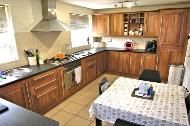 KITCHEN VIEW 1