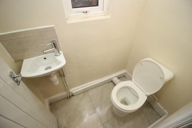 8 bed Terraced to rent Image 9