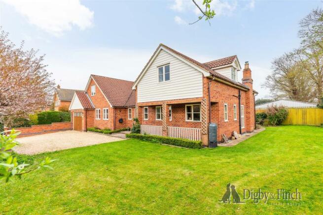 40 College Street, East Bridgford, NG13 8LF-7water
