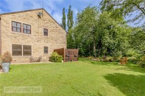 17, Outram Mews, Oldham OL3 6BE
