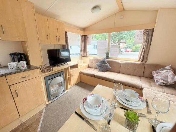 2-bed caravan on 2010 Willerby Magnum, Beauport Holiday Park, St Leonards on Sea, Hastings, East Sussex, TN37 7PP, £17,995