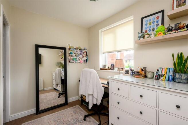3 bed Terraced for sale Image 12
