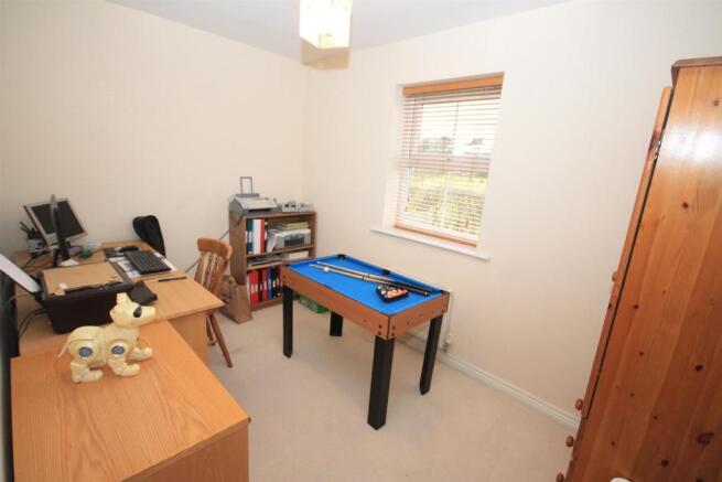 BEDROOM 5