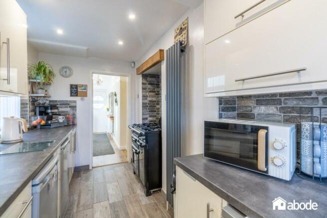 43 Coronation Drive 14.jpg