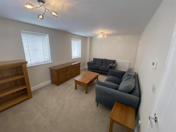 Lounge 1