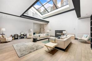 Suite 5a, Burlington Lodge Studios, Rigault Road, London SW6 4JJ