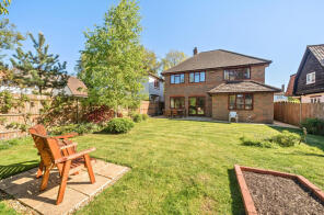 221, Sycamore Road, Farnborough GU14 6RQ