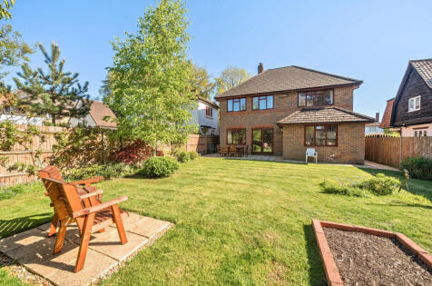 Sycamore Road, Farnborough, Hampshire, GU14