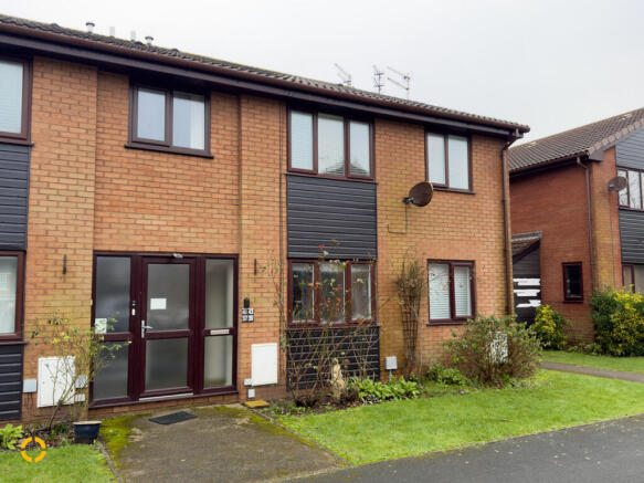1-bed flat on St. Davids Grove, Lytham St. Annes, FY8, £67,500