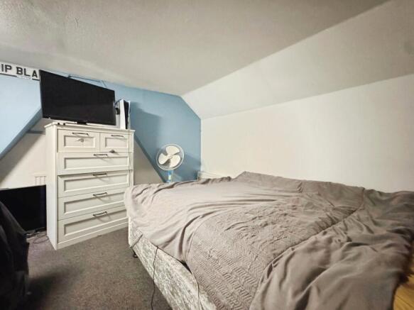 2 bed Terraced for sale Image 8