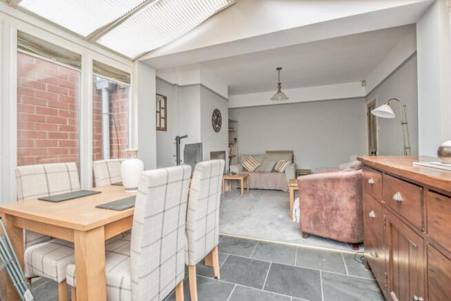 3 bed Semi-Detached for sale Image 7