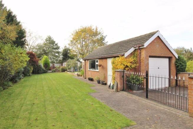 Detached Garage