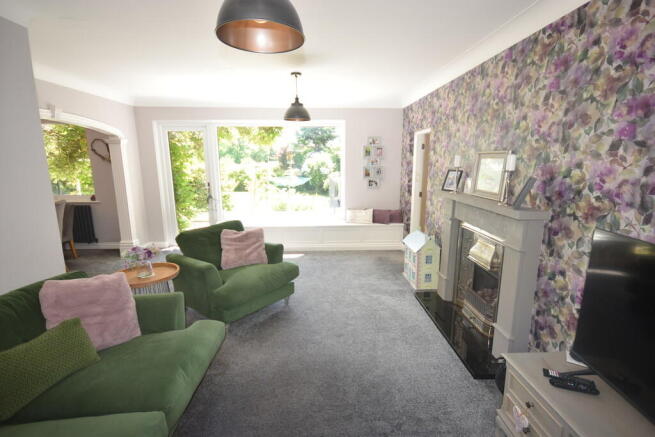 SITTING ROOM