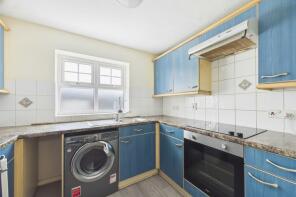 91, Pickfords Gardens, Slough SL1 3GQ