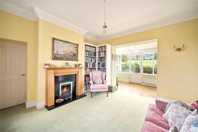 5 bed Semi-Detached for sale Image 8