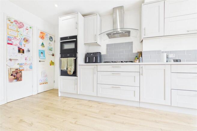 Meadow Way, Theale, Reading, Berkshire, RG7 photo 4