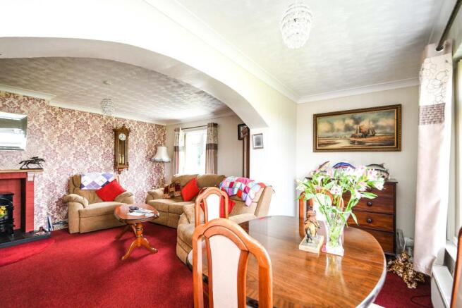 Lounge/Dinning Room