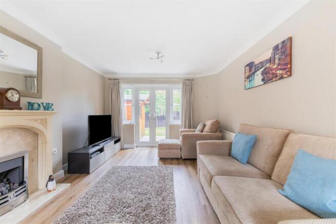 95690_8-Slade-Leas-Middleton-Cheney (5).jpg