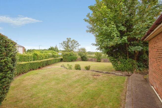 2 bed Detached Bungalow for sale Image 4