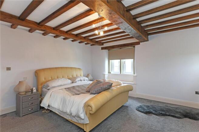 6 bed Farm House for sale Image 12