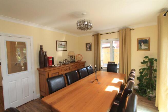 Dining Room.JPG