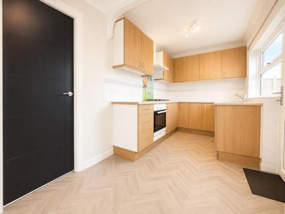 3 bed Bungalow to rent Image 12