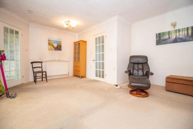 Harrow Way, Carpenders Park, Watford, WD19 photo 4