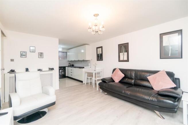 Open Plan Kitchen / Living Area