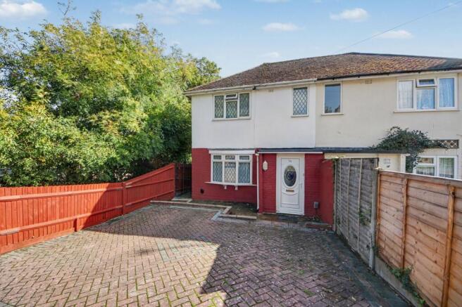 2-bed semi-detached on High View Way, Midanbury, SO18, £250,000