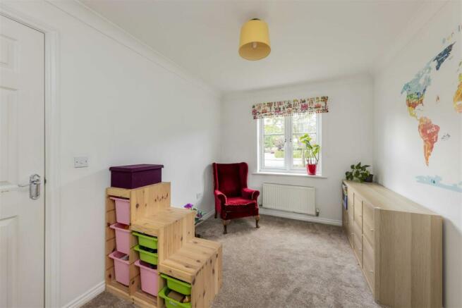 Snug / Play Room