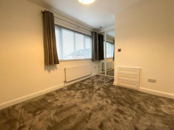 4 bed Detached to rent Image 11