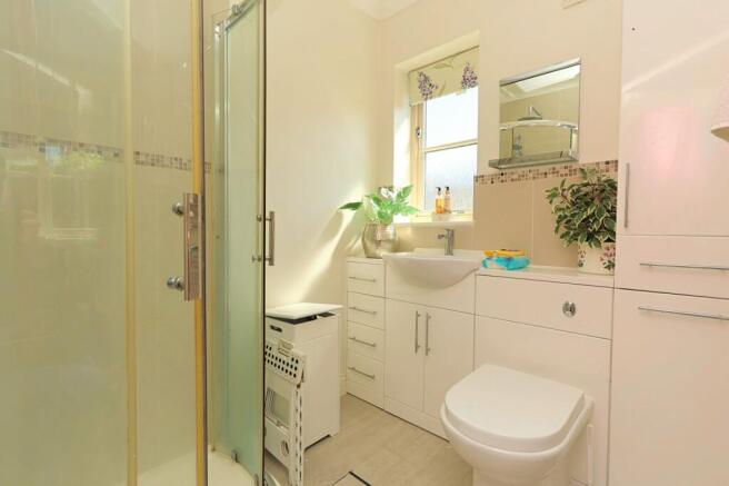 2 bed Bungalow for sale Image 7