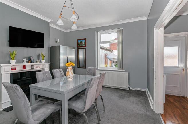 3 bed Semi-Detached for sale Image 7