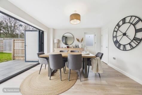 Portholme Place, Huntingdon, Cambridgeshire, PE29
