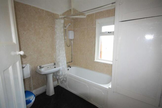 Austin Avenue - Bathroom