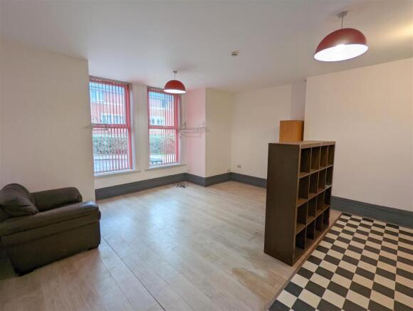 Lounge/Bedroom/Kitchen