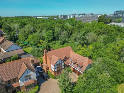 Redland Drive, Loughton, Milton Keynes, Buckinghamshire, MK5