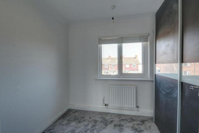 3 bed Semi-Detached to rent Image 8