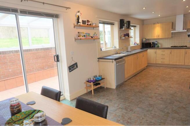 Kitchen / Diner