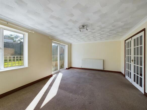 45 Gannel View Close Lounge