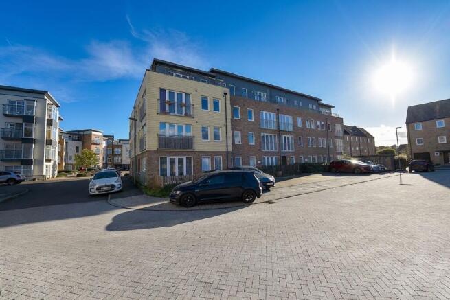 2-bed flat on Samuel Jones Crescent, Little Paxton, PE19, £105,000