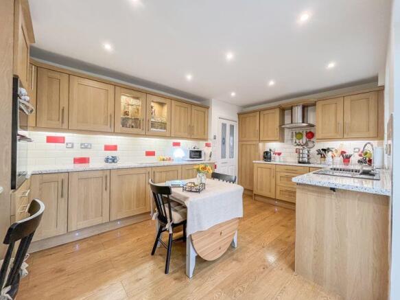 ENTERTAINMENT KITCHEN DINER