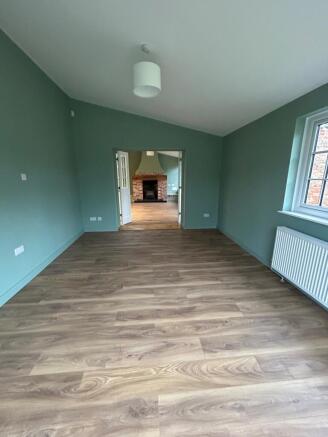 Dining room through to kitchen
