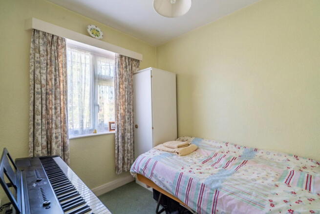 4 bed Semi-Detached for sale Image 9