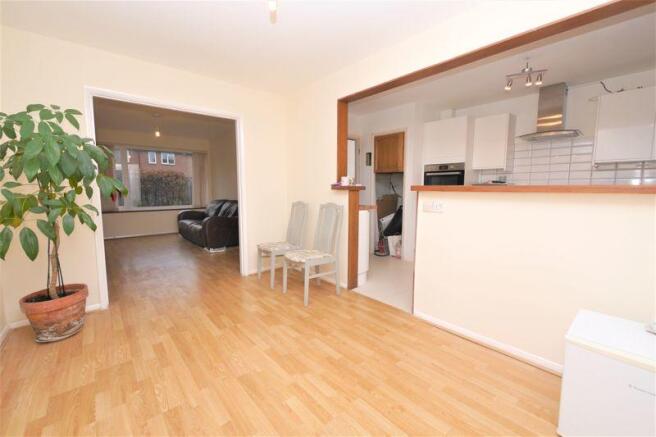 OPEN PLAN DINE...