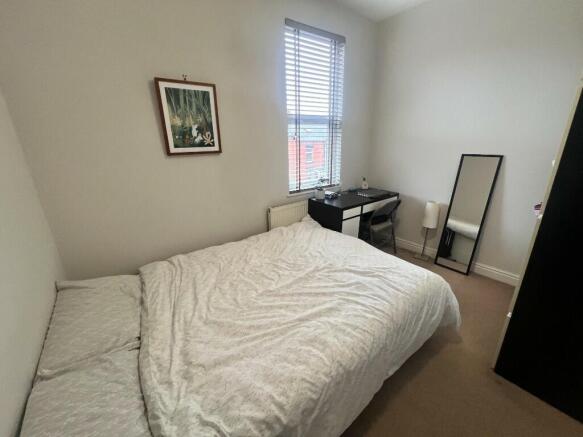 4 bed Terraced to rent Image 8