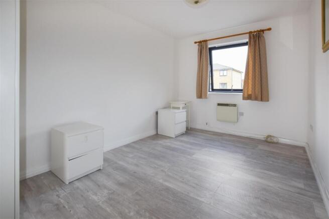 Bedroom 2.JPG