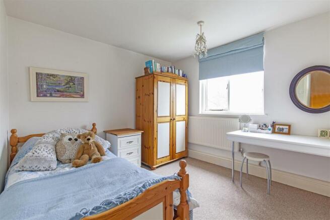 Bedroom 5-1.jpg
