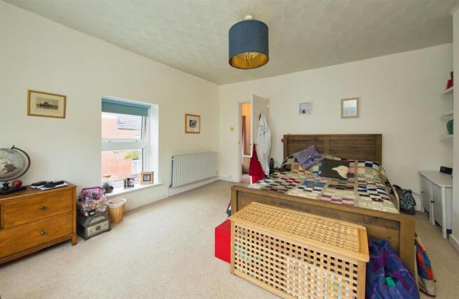 9 Lyndhurst St 1615.jpg